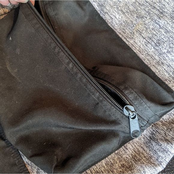 2 VS PINK BACKPACKS - Picture 4 of 9